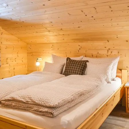 アパート Haus Franzi